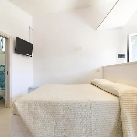 Jupiter Apartment *